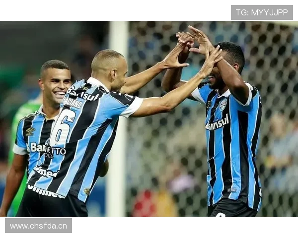 山谷独立后卫慌乱送礼 解放者杯再现意外大乌龙引发争议